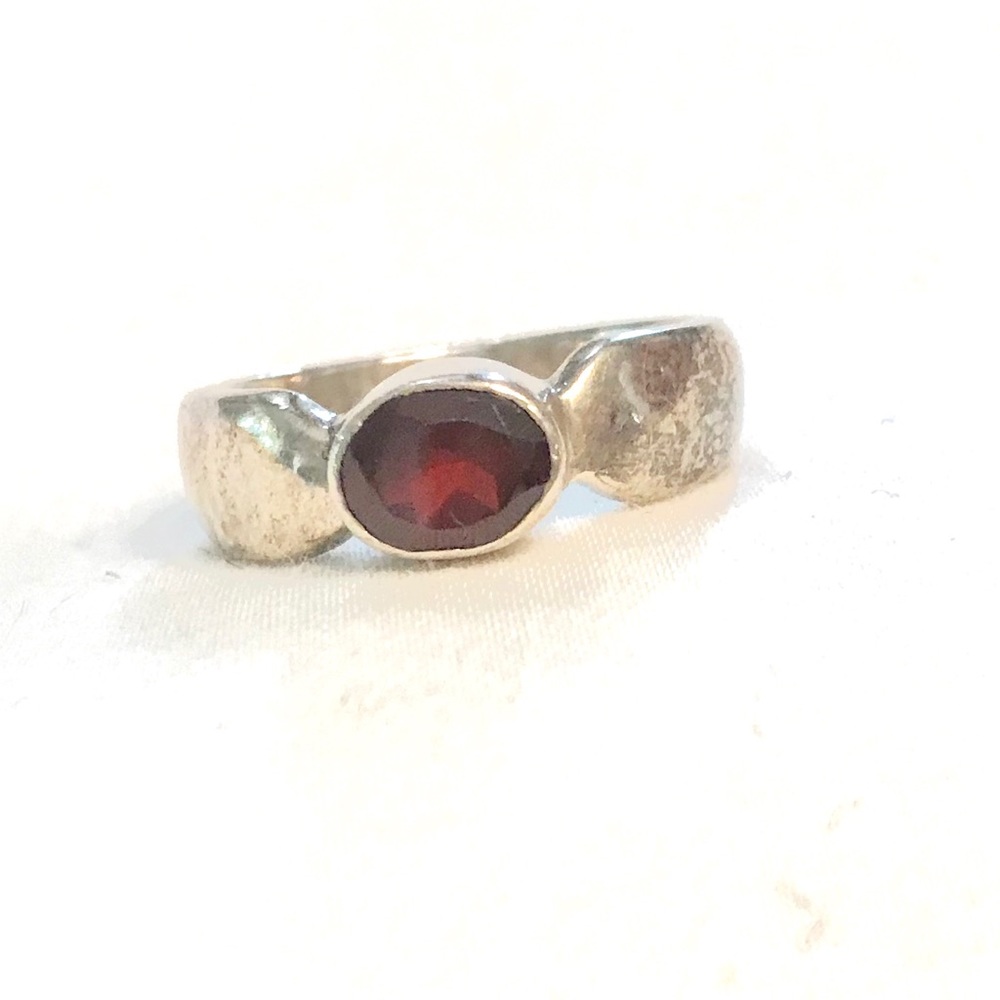 Sterling silver ring with garnet